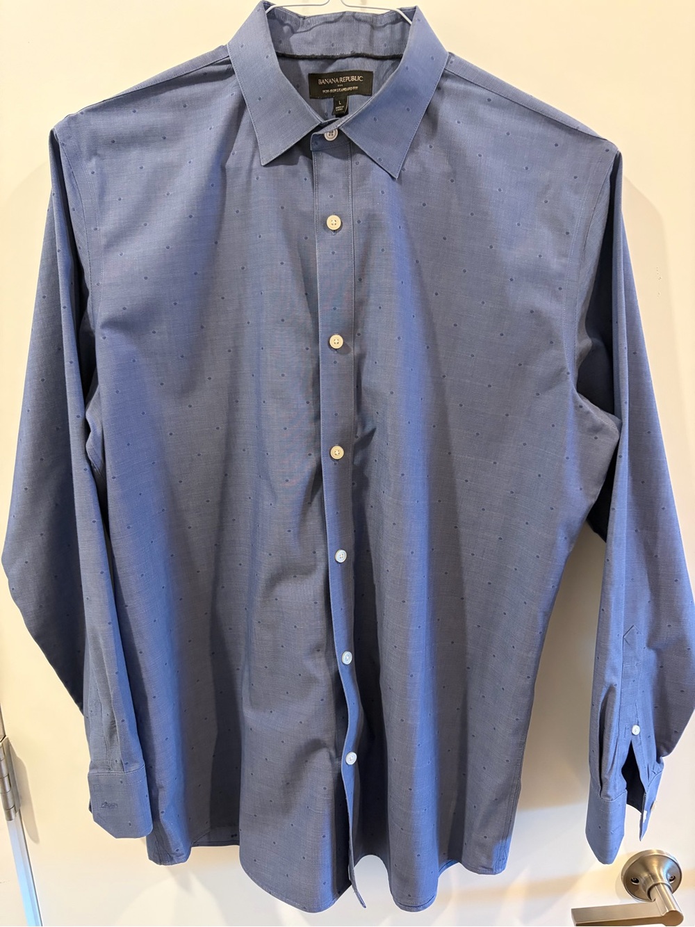 Banana Republic Men's Blue Dress Shirt with Subtle Dot Pattern